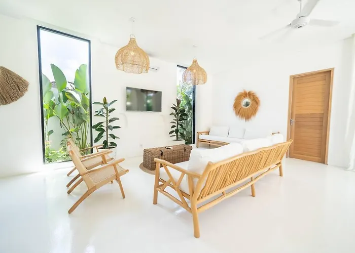 Villa Amie By Tasvan *